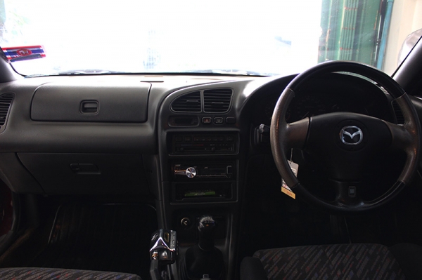 ขาย Mazda ตาหยี่ รถใช้งานเองสวยสมบูรณ์