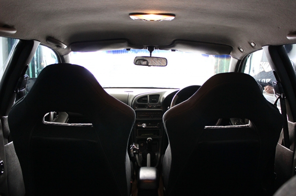 ขาย Mazda ตาหยี่ รถใช้งานเองสวยสมบูรณ์