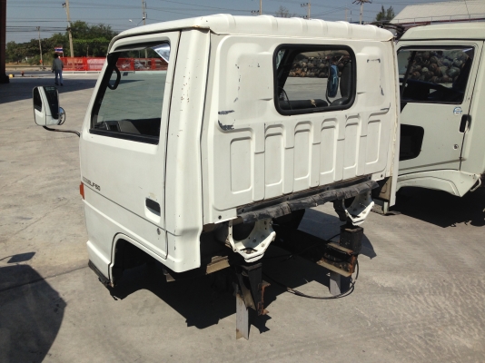 หัวเก๋ง ISUZU NKR ตาธรรมดา