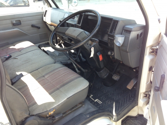 หัวเก๋ง ISUZU NKR ตาธรรมดา