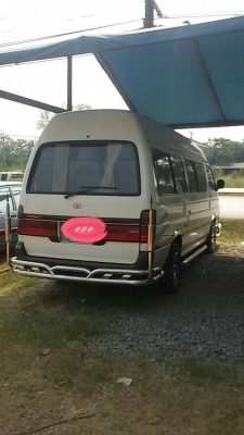 รถตู้หลังคาสูง อยากขาย