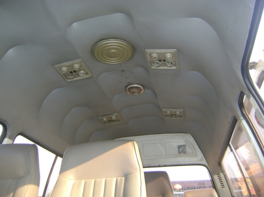 รถตู้ ปี 37 (รถประมูล ทะเบียนยังไม่มา) ราคา 200,000 บาท รถตู้ ปี 37 (รถประมูล ทะเบียนยังไม่มา) ราคา 200,000 บาท