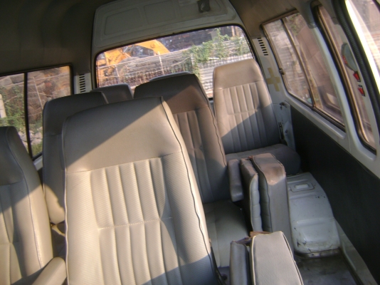 รถตู้ ปี 37 (รถประมูล ทะเบียนยังไม่มา) ราคา 200,000 บาท รถตู้ ปี 37 (รถประมูล ทะเบียนยังไม่มา) ราคา 200,000 บาท