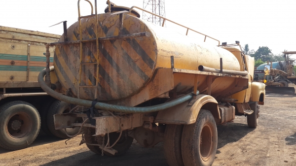 ขายด่วนหกล้อรถน้ำสภาพพร้อมใช้ราคาเบาๆโทร0843923995 ขายด่วนหกล้อรถน้ำสภาพพร้อมใช้ราคาเบาๆโทร0843923995