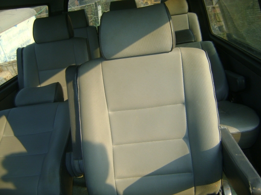 รถตู้ (รถประมูล ) ราคา 150,000 บาท รถตู้ (รถประมูล ) ราคา 150,000 บาท