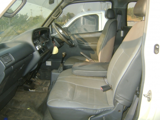 รถตู้ (รถประมูล ) ราคา 150,000 บาท รถตู้ (รถประมูล ) ราคา 150,000 บาท