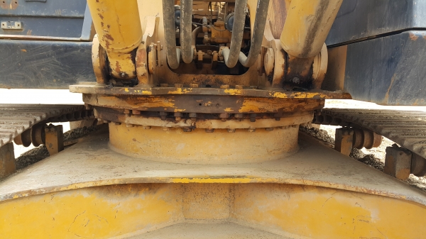 ขายรถแบคโฮ KOMATSU PC-300-5 ไฟฟ้าครบ สภาพ 80\% สนใจโทรด่วน ขายรถแบคโฮ KOMATSU PC-300-5 ไฟฟ้าครบ สภาพ 80\% สนใจโทรด่วน