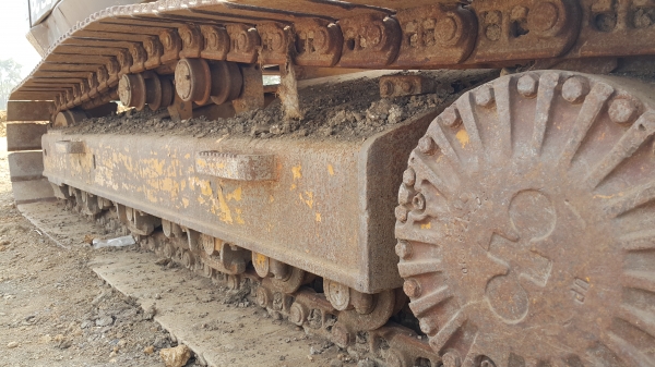 ขายรถแบคโฮ KOMATSU PC-300-5 ไฟฟ้าครบ สภาพ 80\% สนใจโทรด่วน ขายรถแบคโฮ KOMATSU PC-300-5 ไฟฟ้าครบ สภาพ 80\% สนใจโทรด่วน