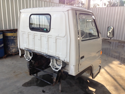 หัวเก๋ง ISUZU NKR ตาหวาน