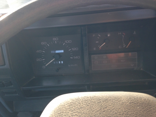 หัวเก๋ง ISUZU NKR ตาหวาน