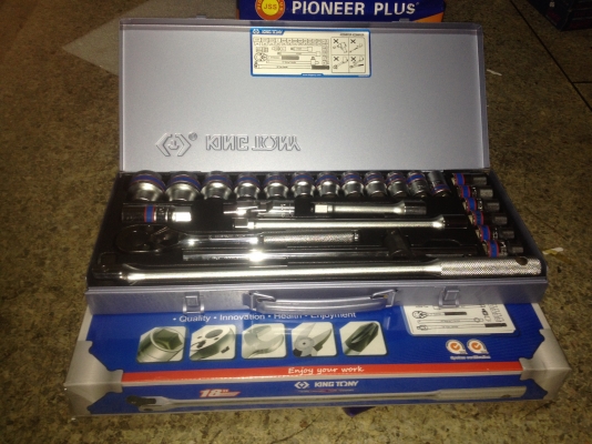 KINGTONY บล็อกชุด รู 1/2" 12เหลี่ยม 25 ตัวชุด NO.4226MR KINGTONY บล็อกชุด รู 1/2" 12เหลี่ยม 25 ตัวชุด NO.4226MR