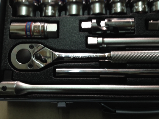 KINGTONY บล็อกชุด รู 1/2" 12เหลี่ยม 25 ตัวชุด NO.4226MR KINGTONY บล็อกชุด รู 1/2" 12เหลี่ยม 25 ตัวชุด NO.4226MR