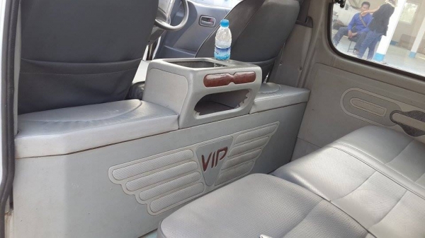 ขายรถตู้หัวจรวด TOYOTA สภาพดี ขายรถตู้หัวจรวด TOYOTA สภาพดี