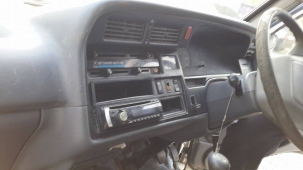 ขายรถตู้หัวจรวด TOYOTA สภาพดี ขายรถตู้หัวจรวด TOYOTA สภาพดี