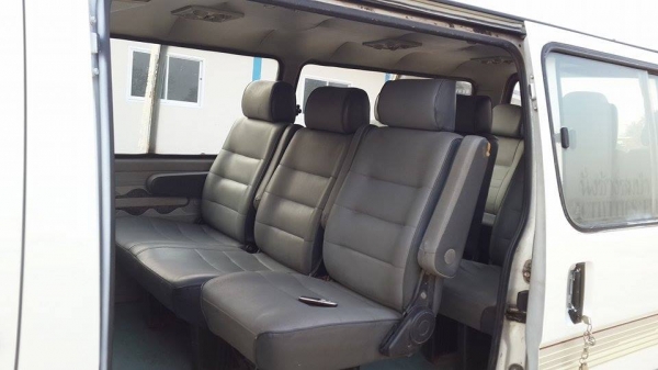 ขายรถตู้หัวจรวด TOYOTA สภาพดี ขายรถตู้หัวจรวด TOYOTA สภาพดี