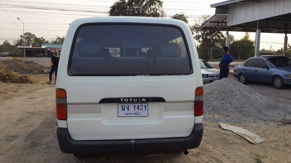 ขายรถตู้หัวจรวด TOYOTA สภาพดี ขายรถตู้หัวจรวด TOYOTA สภาพดี
