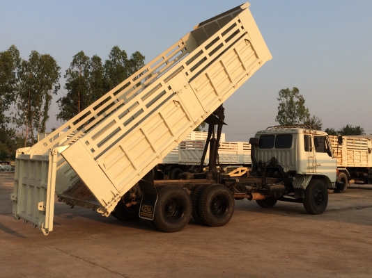 แสงฟ้าเต้นรถ///ขายรถHINO-F18ดั้มเครื่องHO7C-175แรงม้ายางใหม่10เส้น แสงฟ้าเต้นรถ///ขายรถHINO-F18ดั้มเครื่องHO7C-175แรงม้ายางใหม่10เส้น