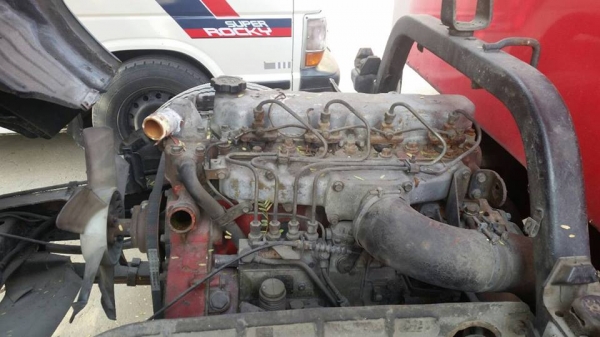 ***ขายแล้วครับขอบคุณ Truck2hand ขาย HINO FB-117 6ล้อ มีทั้งหมด2คัน รถห้างแท้ทุกคัน คันที่1.HINO FB112 WO4D-117แรง เกียร์สั้น พ.ธรรมดา เครื่อง/เกียร์/ช่วงล่าง เดิมๆ 5น็อต หน้า-หลัง เบรคลม ยาว4.30ม. หัวเก๋งเดิม คอนโซลครบ /คันที่2..HINO FB1