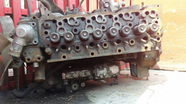 ***ขายแล้วครับขอบคุณ Truck2hand ขาย HINO FB-117 6ล้อ มีทั้งหมด2คัน รถห้างแท้ทุกคัน คันที่1.HINO FB112 WO4D-117แรง เกียร์สั้น พ.ธรรมดา เครื่อง/เกียร์/ช่วงล่าง เดิมๆ 5น็อต หน้า-หลัง เบรคลม ยาว4.30ม. หัวเก๋งเดิม คอนโซลครบ /คันที่2..HINO FB1