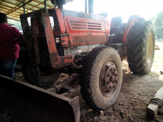 รถไถKubota M8950 ใบมีด+ผาน3x28"   (เล่มทะเบียนพร้อมโอน)