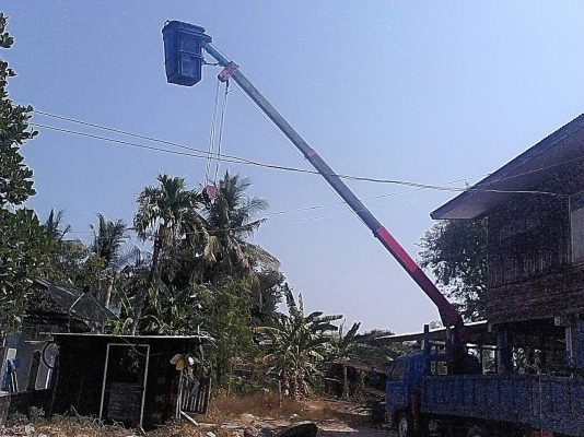 ***ขายดาวน์&hellip;180,000บ&hellip;***หกล้อ อีซูซุ NPR115แรง เครน2.5ตัน3ปลอก2ชัก สภาพดีพร้อมใช้งาน ***ดาวน์ 200,000บ ครับ