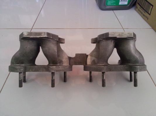 ขายคอคาบูนอน NISSAN A12 พอร์ตกลม ขายคอคาบูนอน NISSAN A12 พอร์ตกลม