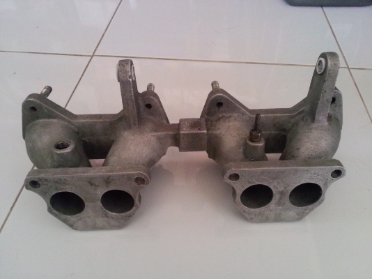 ขายคอคาบูนอน NISSAN A12 พอร์ตกลม ขายคอคาบูนอน NISSAN A12 พอร์ตกลม