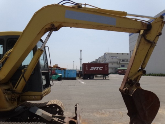 ขายรถขุด KOMATSU PC60-7 มีหลายคัน ขายรถขุด KOMATSU PC60-7 มีหลายคัน