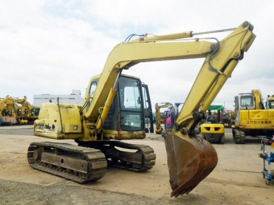 ขายรถขุด KOMATSU PC60-7 มีหลายคัน ขายรถขุด KOMATSU PC60-7 มีหลายคัน