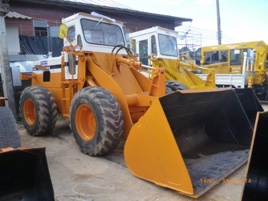 ขายรถตัก KOMATSU 510 มีหลายคัน ขายรถตัก KOMATSU 510 มีหลายคัน