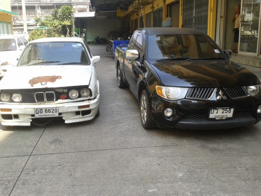 BMW 318 วางเครื่องSR20 ฝาขาวหลังหัก เก่าญี่ปุ่น  ท่อเลส รุ่น 2 ประตู