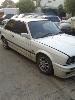 BMW 318 วางเครื่องSR20 ฝาขาวหลังหัก เก่าญี่ปุ่น  ท่อเลส รุ่น 2 ประตู