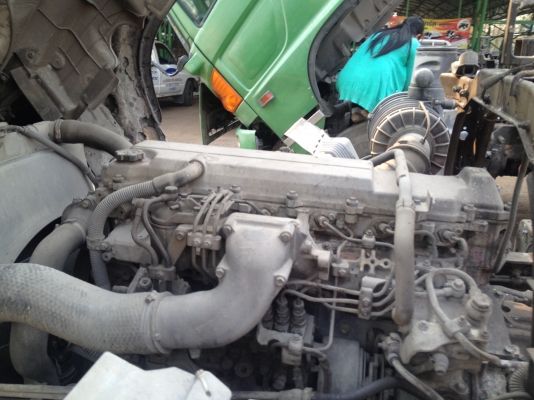 ขายถูกๆตามสภาพ 6 ล้อ HINO MEGA เครื่อง JO8C เทอร์โบ 212 แรงม้า หัวคัชซี รภห้างปี 49 ขายตามสภาพหรือให้เก็บงานได้ค่ะ รีบเลยนะคะ รถเดิมๆค่ะช่วงล่างใหญ่ เก็บงานนิดหน่อยก็สวยเลยค่ะ