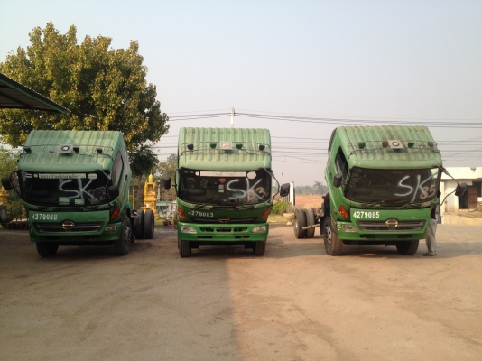 ขายถูกๆตามสภาพ 6 ล้อ HINO MEGA เครื่อง JO8C เทอร์โบ 212 แรงม้า หัวคัชซี รภห้างปี 49 ขายตามสภาพหรือให้เก็บงานได้ค่ะ รีบเลยนะคะ รถเดิมๆค่ะช่วงล่างใหญ่ เก็บงานนิดหน่อยก็สวยเลยค่ะ