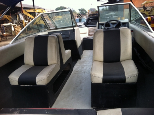 ขายเรือไฟเบอร์เครื่อง mercurry 150hp