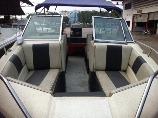 ขายเรือไฟเบอร์เครื่อง mercurry 150hp