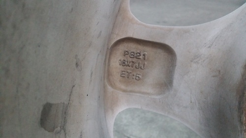 แม๊กขอบ16 5ก้าน  5รู 139.7 สภาพดี