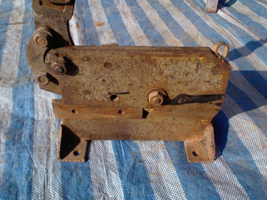 ตัวตัดเหล็กพร้อมด้ามจับยาวสภาพเดิมๆครับงานเก่าฟันสวยพร้อมใช้งานพร้อมด้ามเหล็กยาวครับราคานี้คุ้มครับ ตัวตัดเหล็กพร้อมด้ามจับยาวสภาพเดิมๆครับงานเก่าฟันสวยพร้อมใช้งานพร้อมด้ามเหล็กยาวครับราคานี้คุ้มครับ