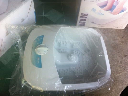 เครื่องทำสปาเท้าที่บ้าน เป็นการช่วยผ่อนคลายเท้าด้วยการทำสปา มีฟองอากาศช่วยการนวด