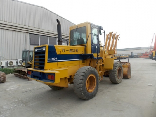 ขายรถตักKOMATSU WA200-1 มือ 2นำเข้าจากญี่ปุ่น