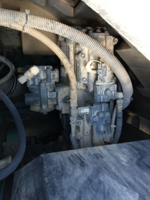 SK135SR-YY04-06823-YR2005-5849 Hr นำเข้าจากญี่ปุ่น ราคาถูก ๆ ครับ