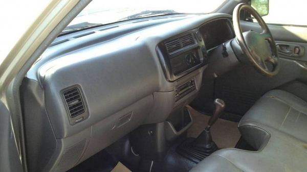 ขายด่วน รถกะบะตอนเดียว มิตซูบิชิสตราด้า