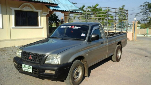 ขายด่วน รถกะบะตอนเดียว มิตซูบิชิสตราด้า