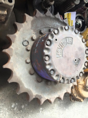 SK120-1 ตัวเดินพร้อมมอเตอร์ เช็คนอกญี่ปุ่น อะไหล่เก่าญี่ปุ่น  ไม่เคยใช้งานในไทย   ราคาลูกละ 110,000 บาท  สินค้ารับประกันซื้อไปใส่ไม่ได้คืนเงินเต็มจำนวน