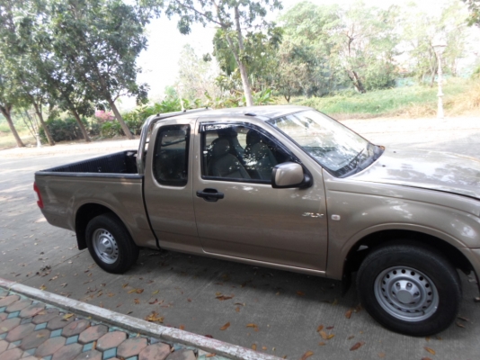ขาย isuzu cab 2500ccปี03