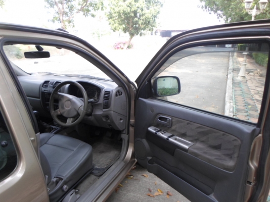 ขาย isuzu cab 2500ccปี03