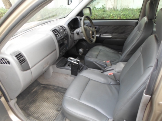 ขาย isuzu cab 2500ccปี03