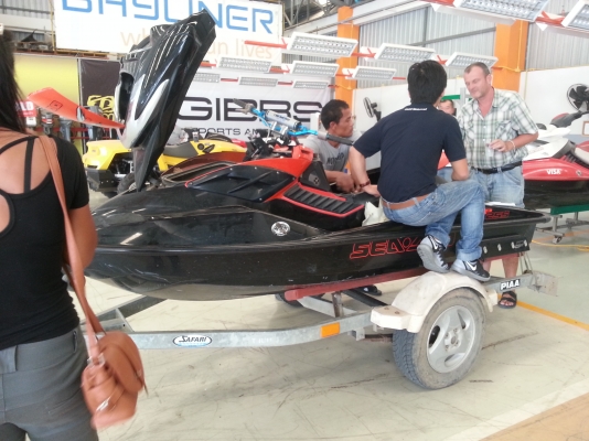 รับงานซ่อมเจ็ทสกี ทุกรุ่น รับประกันงานซ่อม และได้มาตรฐาน