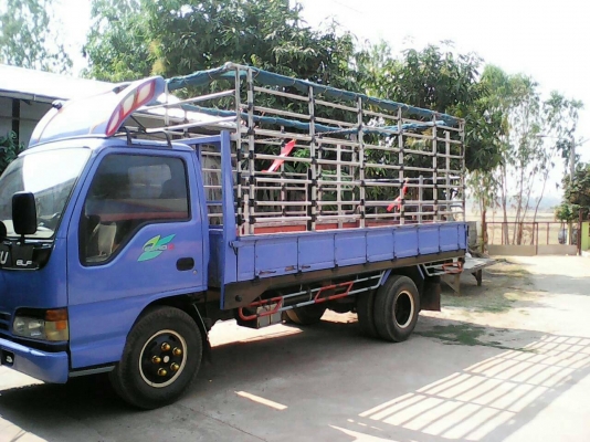 หกล้อ อีซูซุ NKR130แรง ปี46 แอร์ เพาเวอร์ กระจกไฟฟ้า สภาพดีพร้อมใช้งาน ทะเบียนพร้อมโอน