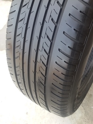 ขายยาง215/60/16 ปี 12 DEESTONE NAKARA 4 เส้น